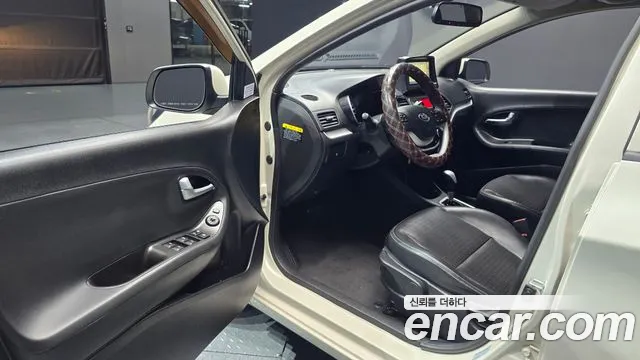 Kia Morning 2015 thumb 10