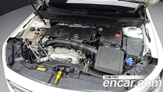 Mercedes-Benz GLB 2021 thumb 6