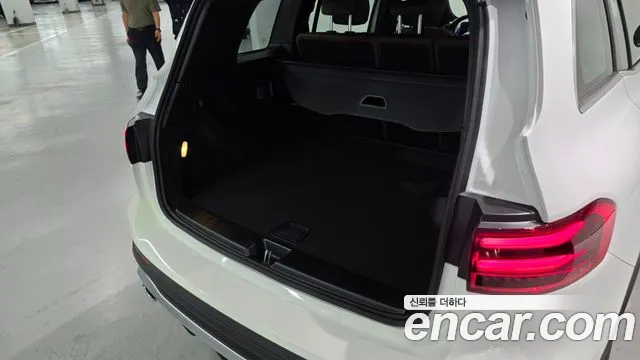 Mercedes-Benz GLB 2026 thumb 10