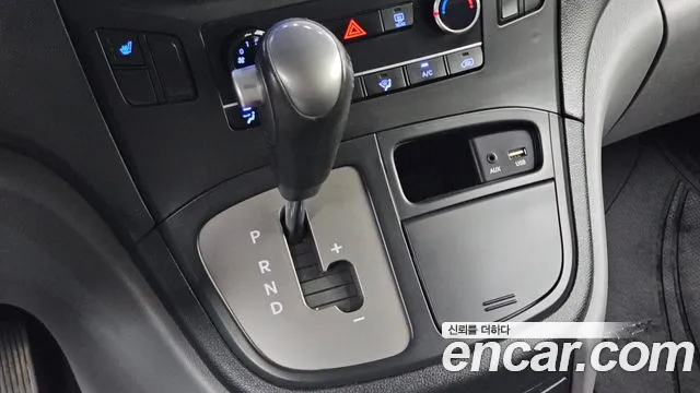 Hyundai Starex 2019 thumb 9