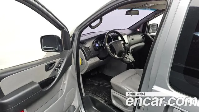 Hyundai Starex 2019 thumb 10