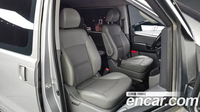 Hyundai Starex 2019 thumb 11