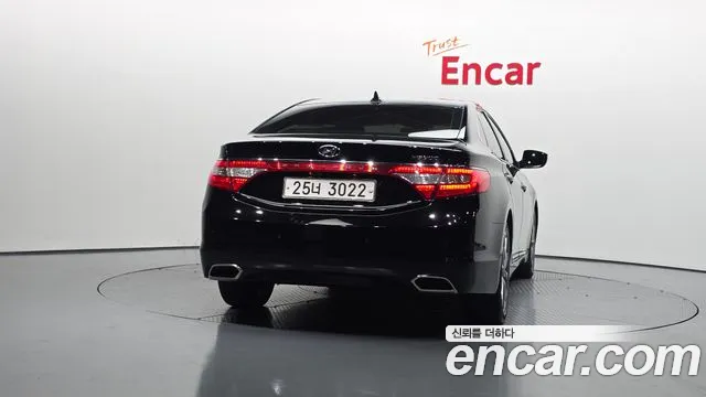 Hyundai Grandeur 2014 thumb 4