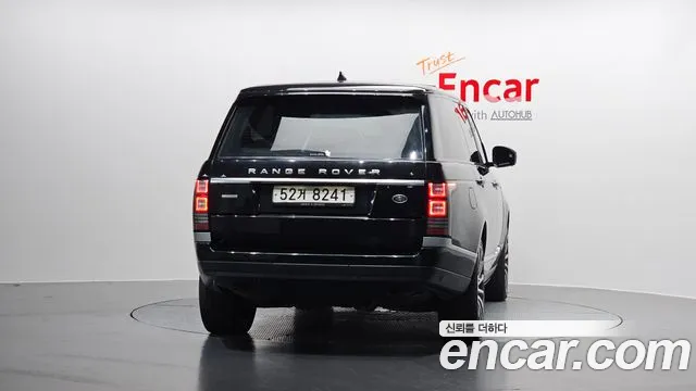 Land Rover Range Rover 2017 thumb 3