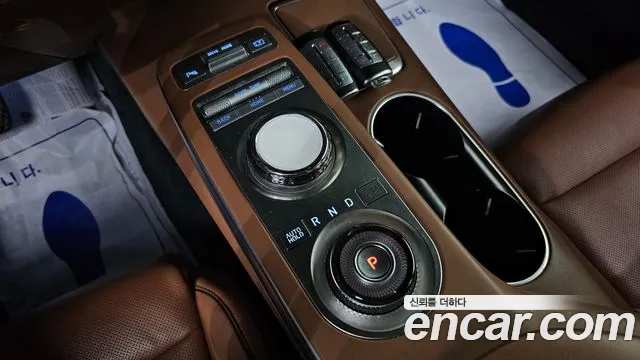 Genesis GV70 2022 thumb 9