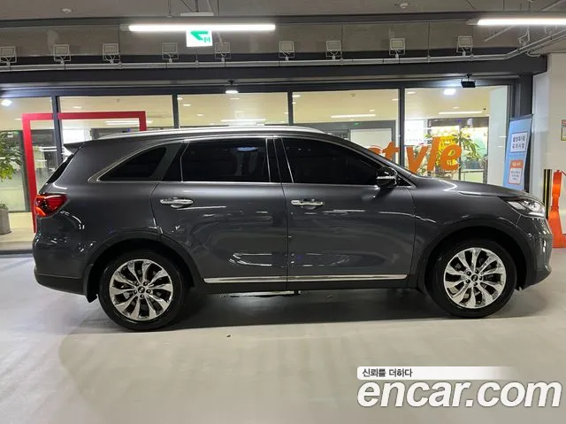 Kia Sorento 2017 thumb 3