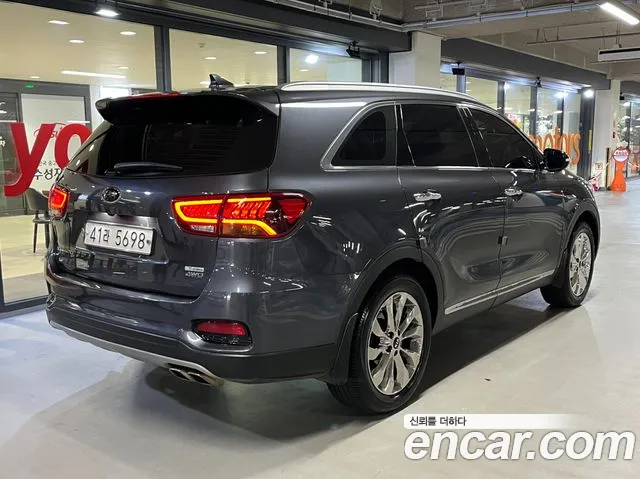 Kia Sorento 2017 thumb 4