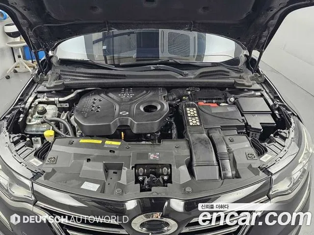 Renault Megane 2018 thumb 6