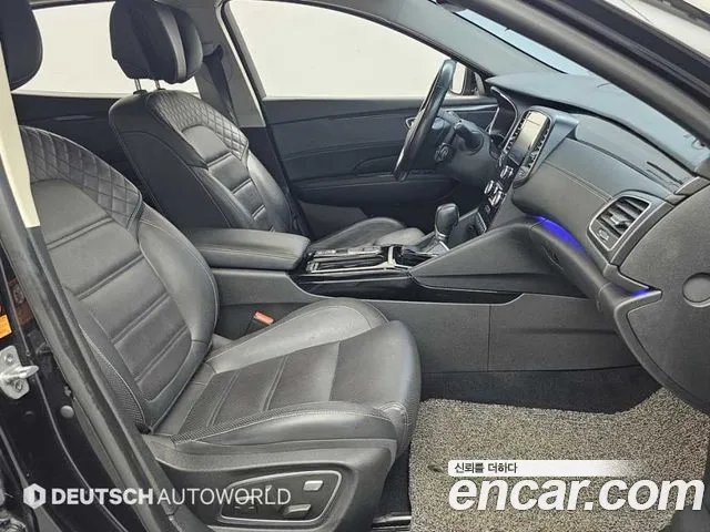 Renault Megane 2018 thumb 10