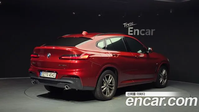 BMW X4 2020 thumb 2