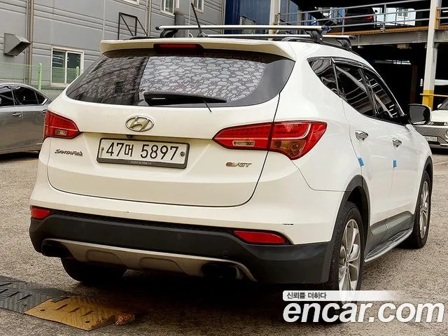 Hyundai Santa Fe 2012 thumb 4