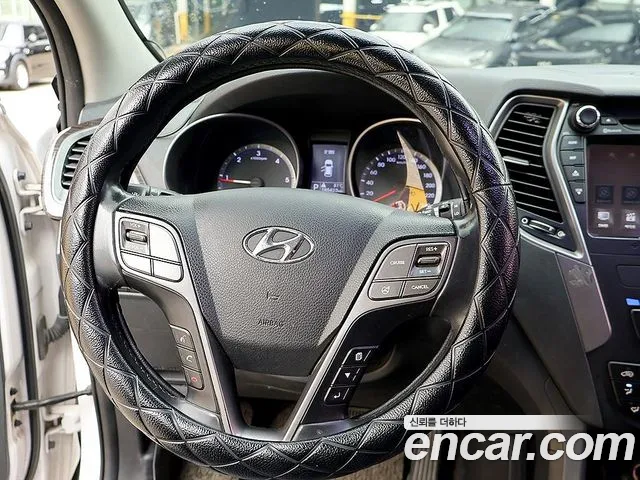 Hyundai Santa Fe 2012 thumb 8