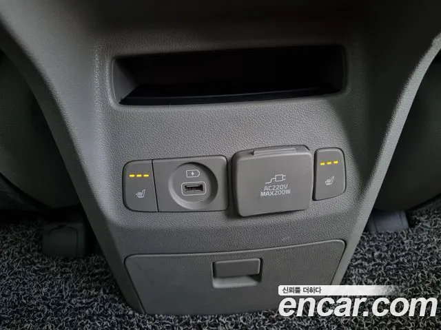 Kia Carnival 2018 thumb 8