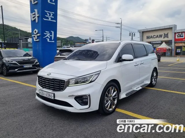 Kia Carnival 2018 thumb 11