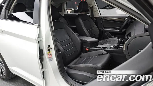 Volkswagen Jetta 2021 thumb 11