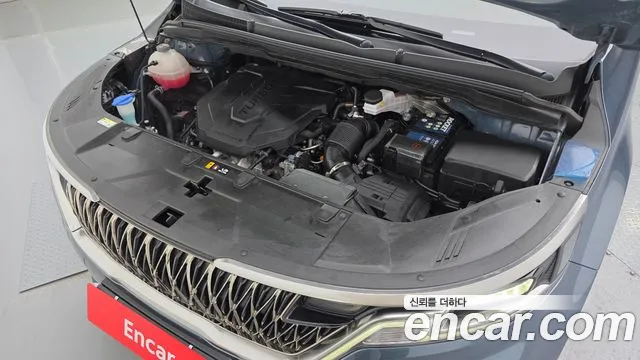 Kia Carnival 2023 thumb 6