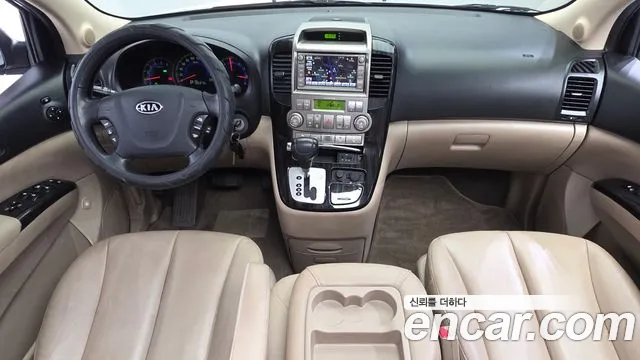 Kia Carnival 2011 thumb 7