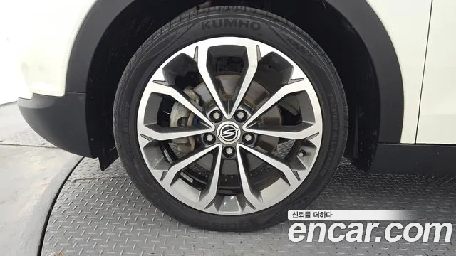 KG_Mobility_Ssangyong TIBOLI 2017 thumb 5
