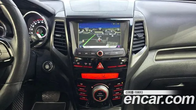 KG_Mobility_Ssangyong TIBOLI 2017 thumb 12