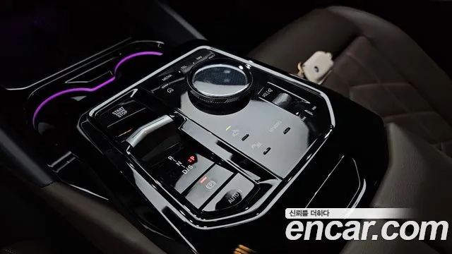 BMW 5 серии 2024 thumb 8
