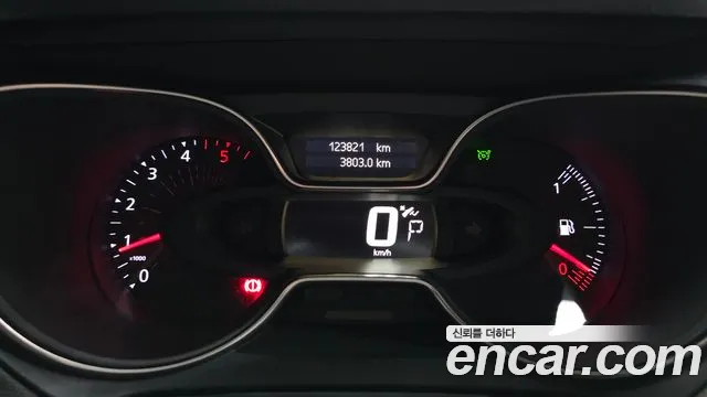 Renault Captur 2017 thumb 8