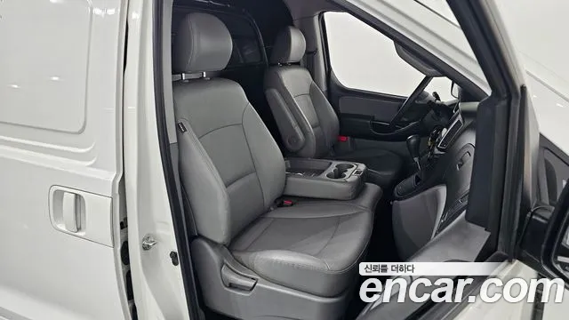 Hyundai Starex 2018 thumb 10