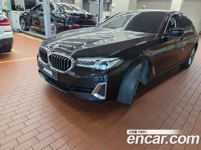 BMW 5 серии 2023 thumb 3