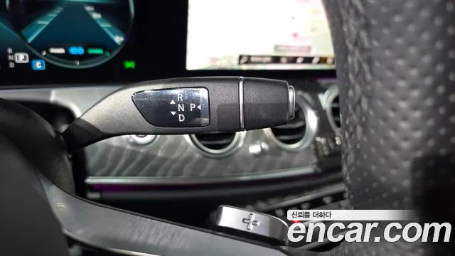 Mercedes-Benz E-Класс 2021 thumb 9