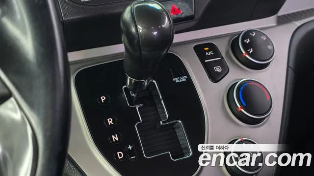 Kia Ray 2013 thumb 9