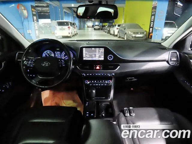 Hyundai Grandeur 2017 thumb 6