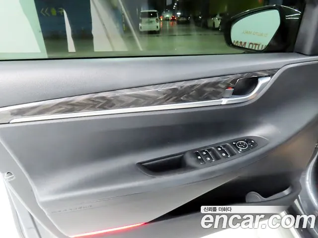 Hyundai Grandeur 2017 thumb 8