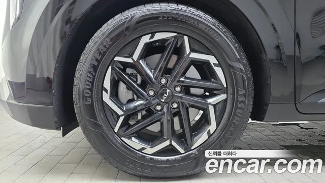 Kia Carnival 2025 thumb 4