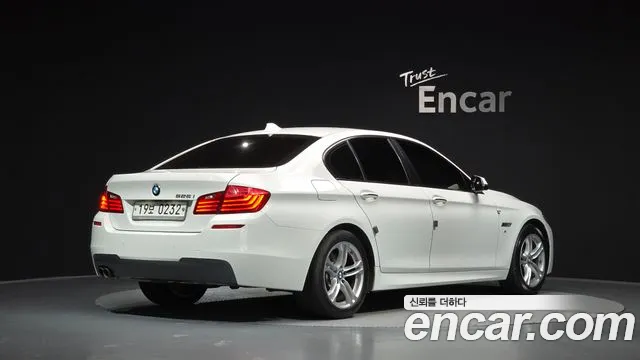 BMW 5 серии 2016 thumb 2