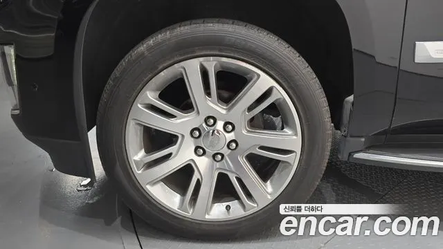 Cadillac Escalade 2018 thumb 5