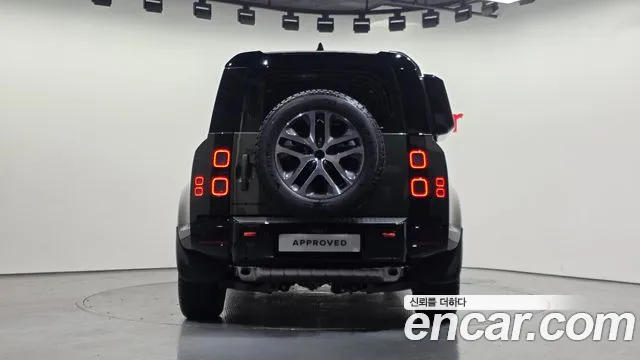 Land Rover Defender 2026 thumb 6