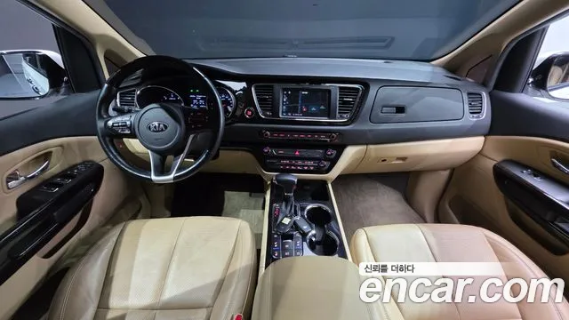 Kia Carnival 2018 thumb 7