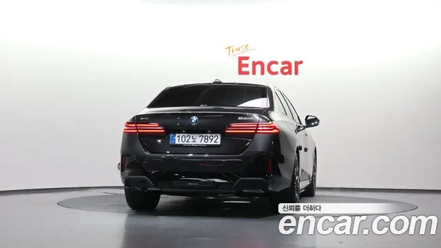 BMW 5 серии 2026 thumb 4