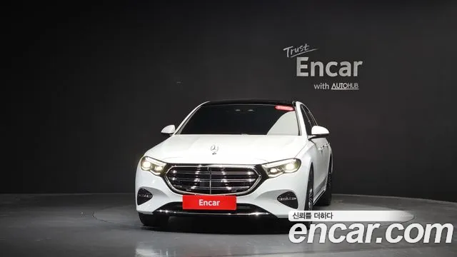Mercedes-Benz E-Класс 2024 thumb 2