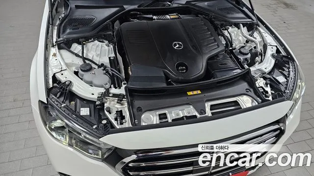 Mercedes-Benz E-Класс 2024 thumb 5