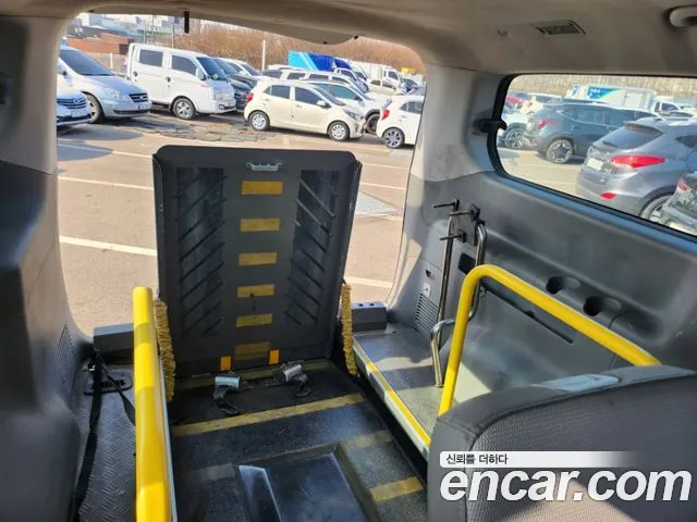 Hyundai Starex 2007 thumb 3
