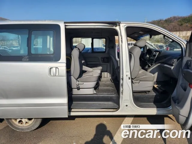 Hyundai Starex 2007 thumb 10