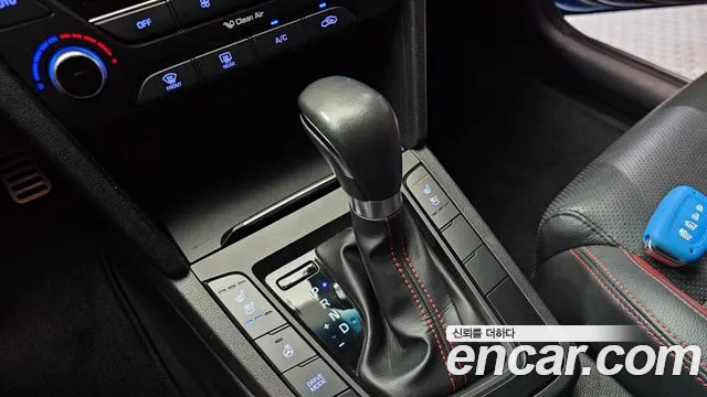 Hyundai Avante 2017 thumb 9