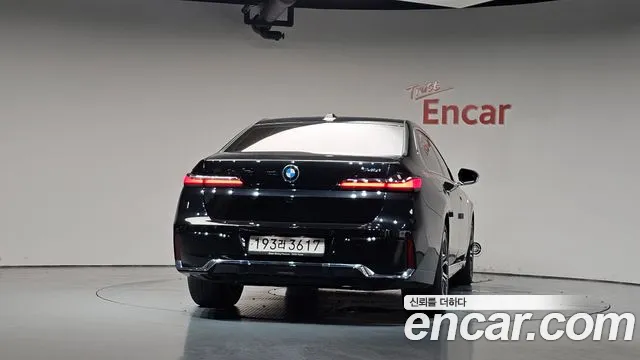 BMW 7 серии 2023 thumb 3