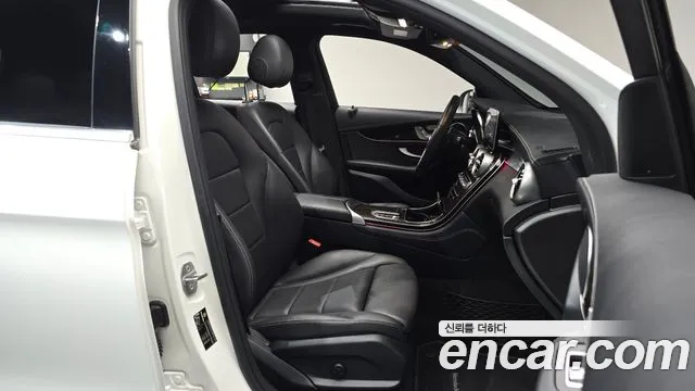 Mercedes-Benz GLC 2020 thumb 10