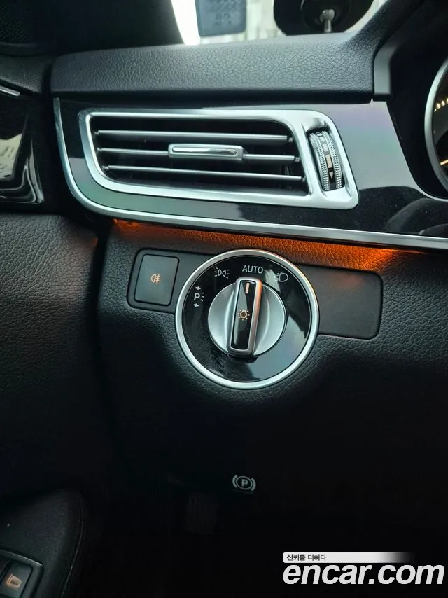Mercedes-Benz E-Класс 2014 thumb 9
