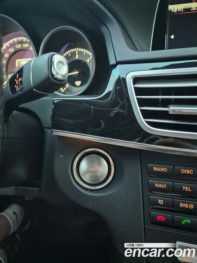 Mercedes-Benz E-Класс 2014 thumb 11