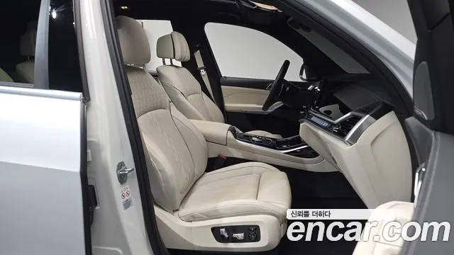 BMW X7 2024 thumb 10