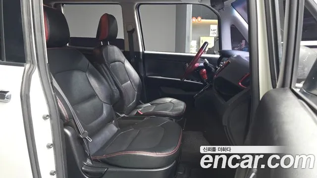 Kia Ray 2015 thumb 11