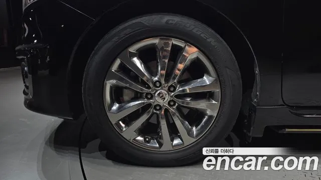 Kia Carnival 2017 thumb 5