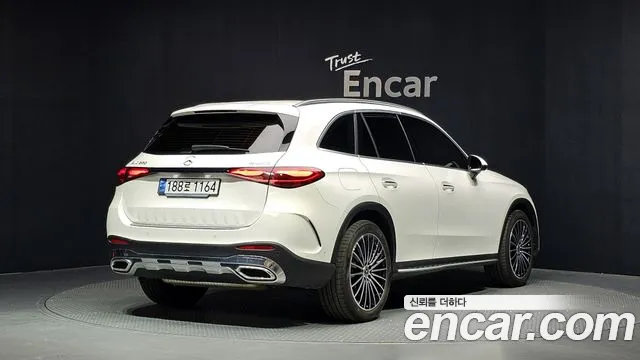 Mercedes-Benz GLC 2024 thumb 2